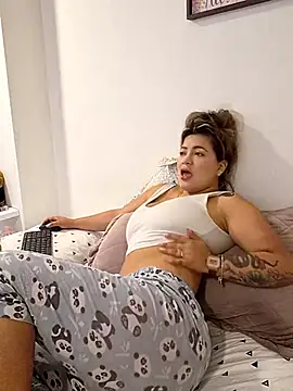 Zoe riivas online show from 22, 4, 2026