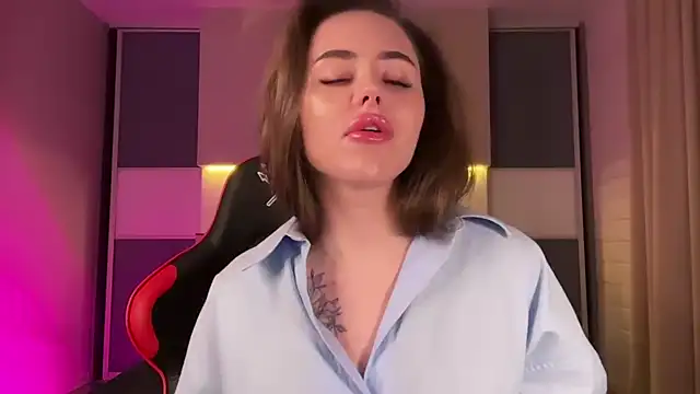 AlmaryKim online show from 28, 1, 2025