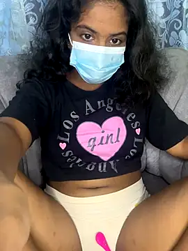 Snapshot of SukiyamaAsia chatting on 21, 11, 2025 SukiyamaAsia online show from 21, 11, 2025