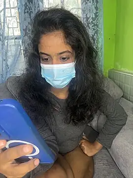 Snapshot of SukiyamaAsia chatting on 29, 11, 2025 SukiyamaAsia online show from 29, 11, 2025