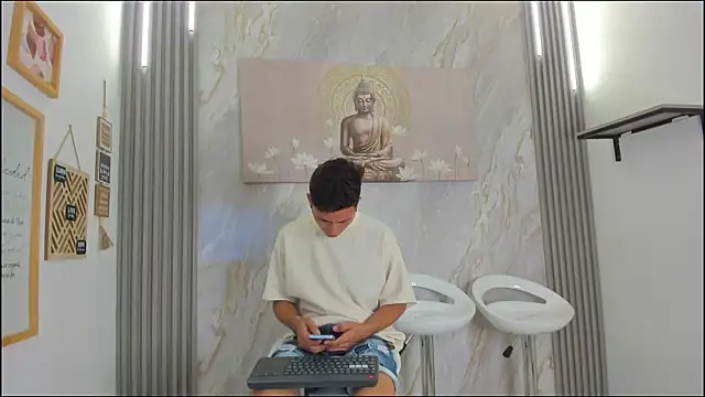 VERY HOT GUYS online show from 22, 12, 2025