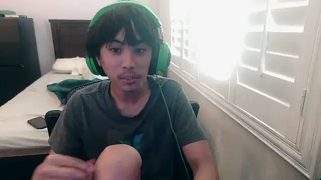 youngasianboy2007 online show from 18, 10, 2025