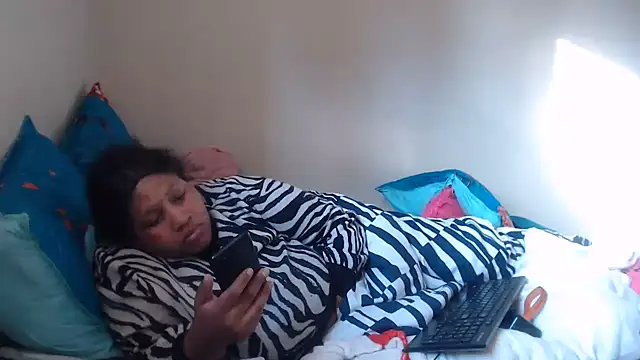 PIXIEBITCHXXX26 online show from 29, 6, 2026