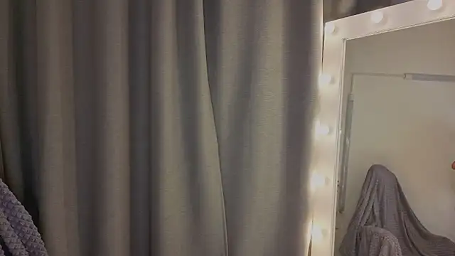 ChloeSammers online show from 18, 4, 2026