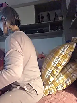 KirraWhite online show from 14, 11, 2025