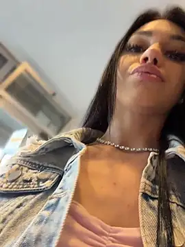 ilariea girl online show from 11, 5, 2026