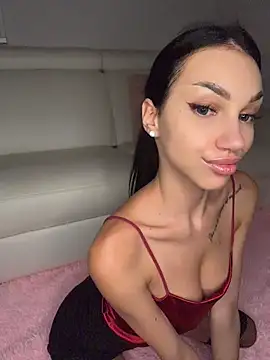 ilariea girl online show from 14, 7, 2026