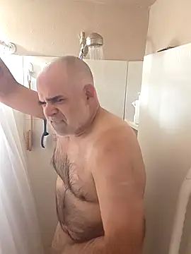 Snapshot of DeeBestEver chatting on 14, 10, 2025 DeeBestEver online show from 14, 10, 2025