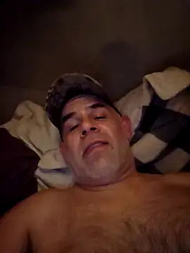 Snapshot of DeeBestEver chatting on 27, 10, 2025 DeeBestEver online show from 27, 10, 2025