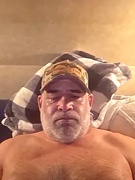 Snapshot of DeeBestEver chatting on 5, 11, 2025 DeeBestEver online show from 5, 11, 2025