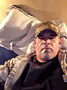 Snapshot of DeeBestEver chatting on 8, 11, 2025 DeeBestEver online show from 8, 11, 2025