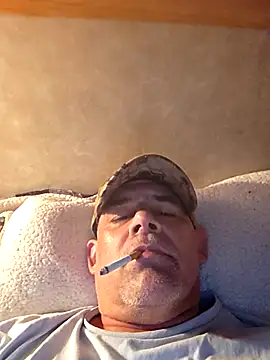 Snapshot of DeeBestEver chatting on 9, 11, 2025 DeeBestEver online show from 9, 11, 2025