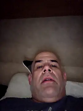 Snapshot of DeeBestEver chatting on 10, 11, 2025 DeeBestEver online show from 10, 11, 2025