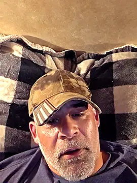 Snapshot of DeeBestEver chatting on 22, 11, 2025 DeeBestEver online show from 22, 11, 2025