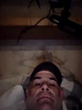 Snapshot of DeeBestEver chatting on 15, 12, 2025 DeeBestEver online show from 15, 12, 2025