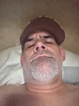 Snapshot of DeeBestEver chatting on 29, 3, 2026 DeeBestEver online show from 29, 3, 2026