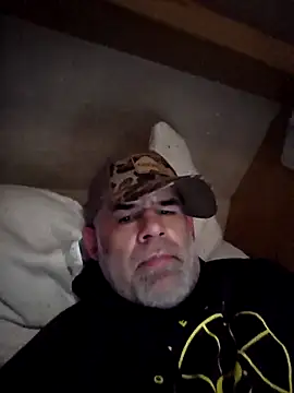 Snapshot of DeeBestEver chatting on 1, 4, 2026 DeeBestEver online show from 1, 4, 2026