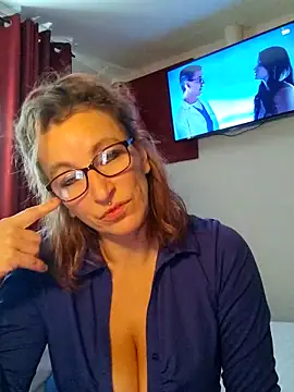 Fifi83Bell online show from 17, 12, 2025