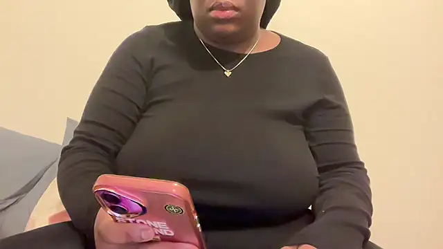 Snapshot of nanaisbackk chatting on 12, 2, 2026 nanaisbackk online show from 12, 2, 2026