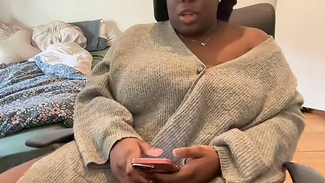 Snapshot of nanaisbackk chatting on 17, 2, 2026 nanaisbackk online show from 17, 2, 2026