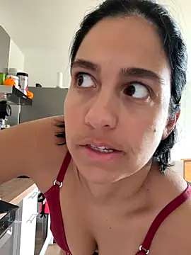 LaPetiteKim online show from 5, 11, 2025