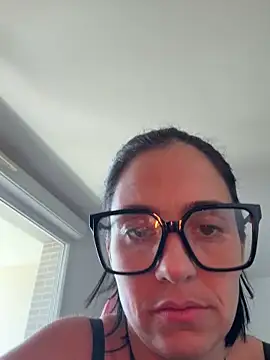 LaPetiteKim online show from 14, 4, 2026