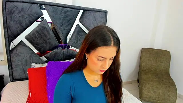 Snapshot of mia_fox4 chatting on 26, 11, 2025 mia fox4 online show from 26, 11, 2025