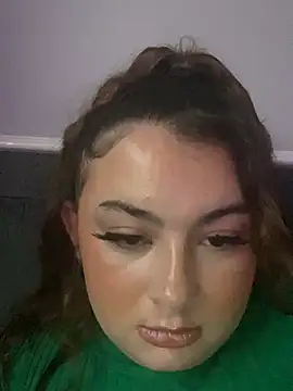 MadelineLeah online show from 24, 7, 2026