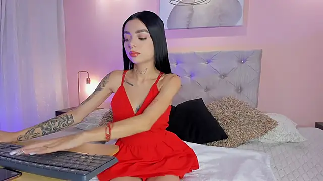 Snapshot of scarlettvelvet_ chatting on 3, 10, 2025 scarlettvelvet online show from 3, 10, 2025