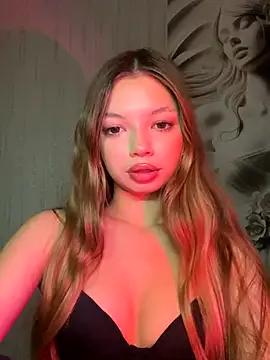  Siennaaa  online show from 6, 10, 2025