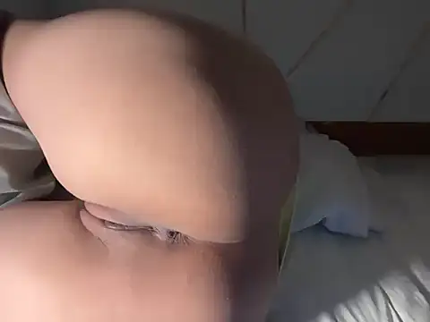 jeyah khalifa online show from 14, 4, 2026