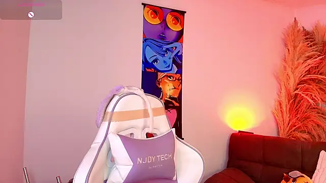 Bennuluspeach  online show from 23, 4, 2026