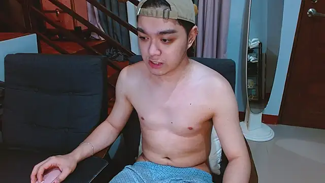 Snapshot of JayKarLo chatting on 30, 10, 2025 JayKarLo online show from 30, 10, 2025