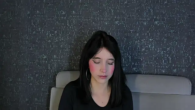 MeganR  online show from 24, 4, 2026