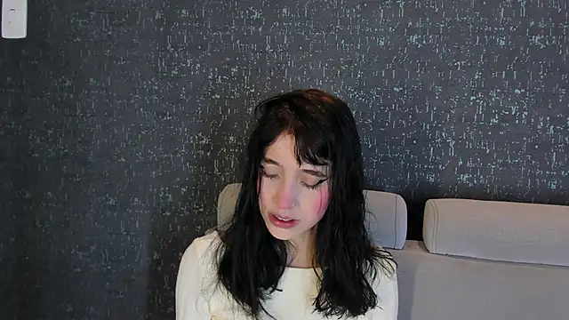 MeganR  online show from 25, 4, 2026