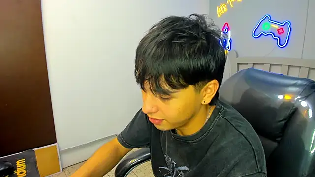 StiwenTwink online show from 17, 10, 2025