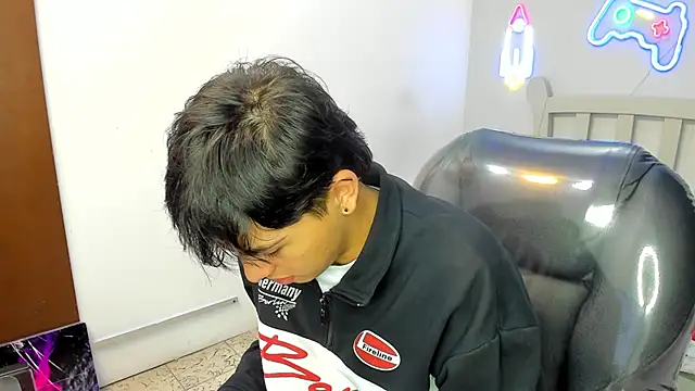 StiwenTwink online show from 28, 10, 2025