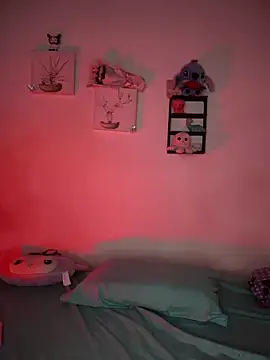 Snapshot of Solaangel_ chatting on 22, 10, 2025 Solaangel online show from 22, 10, 2025