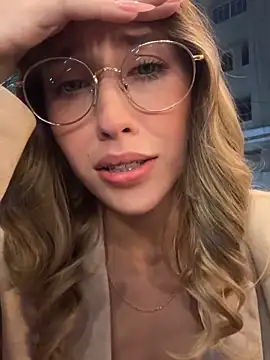 fanyabbey online show from 10, 5, 2026