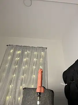 MerliaSsomer online show from 29, 10, 2025