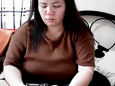 HornyPussie69 online show from 21, 4, 2026