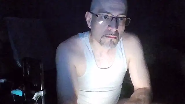 Snapshot of Curious9884 chatting on 10, 10, 2025 Curious9884 online show from 10, 10, 2025