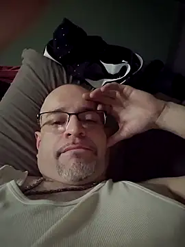 Snapshot of Curious9884 chatting on 12, 3, 2026 Curious9884 online show from 12, 3, 2026