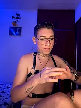 hotxxx 2012 online show from 3, 10, 2025