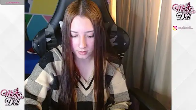 Snapshot of Mysticdoll69_ chatting on 2, 10, 2025 Mysticdoll69 online show from 2, 10, 2025