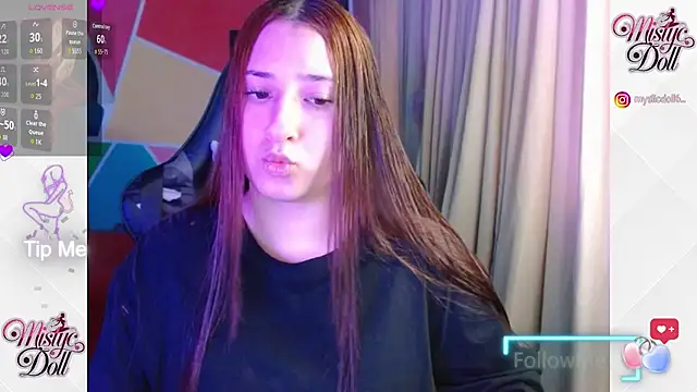Snapshot of Mysticdoll69_ chatting on 7, 10, 2025 Mysticdoll69 online show from 7, 10, 2025
