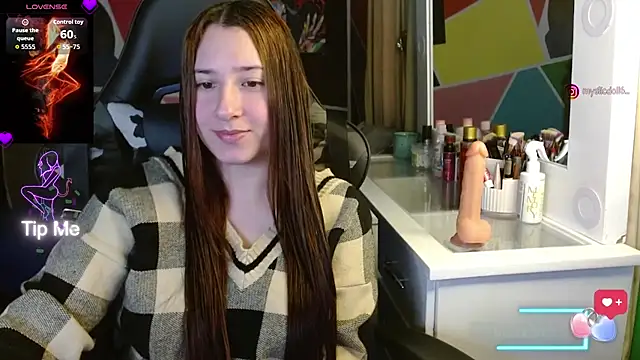 Snapshot of Mysticdoll69_ chatting on 2, 11, 2025 Mysticdoll69 online show from 2, 11, 2025