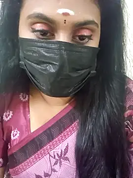 Snapshot of Dheronika_sweetie chatting on 10, 10, 2025 Dheronika sweetie online show from 10, 10, 2025