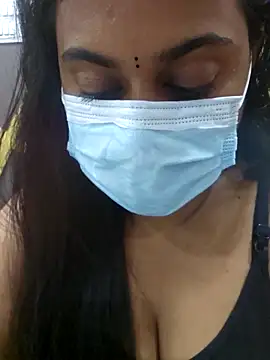 Dheronika sweetie online show from 3, 3, 2026