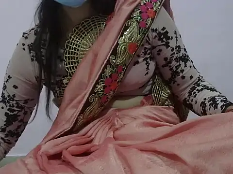 Snapshot of Laila_Cute chatting on 6, 1, 2026 Laila Cute online show from 6, 1, 2026